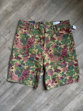 GAP Floral Print Men's Shorts in Yellow, Green, Pink